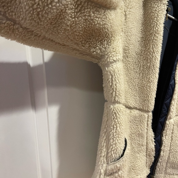 LL Bean Mountain Pile Fleece Coat - Picture 4 of 10